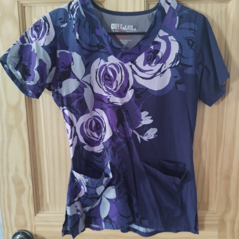 Greys anatomy scrub top